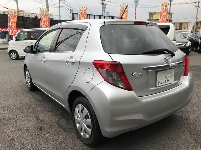 TOYOTA VITZ 2012